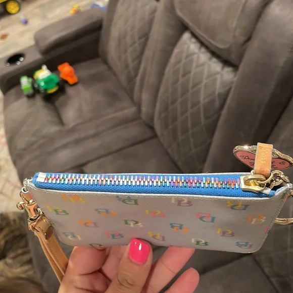 Dooney & Burke wristlet! Lightly used in great condition - Picture 3 of 3